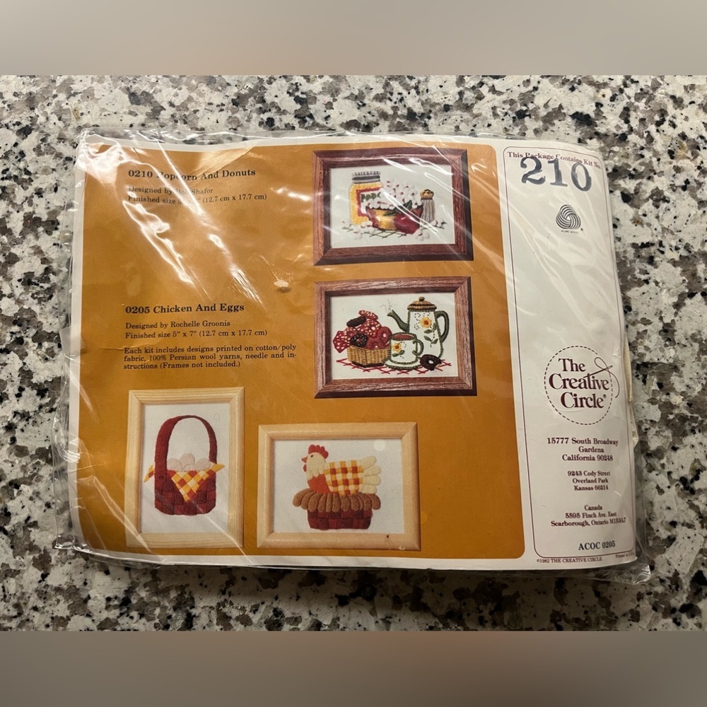 Creative Circle 210 Popcorn and Donuts Vtg Embroidery Kit Stitchery Craft